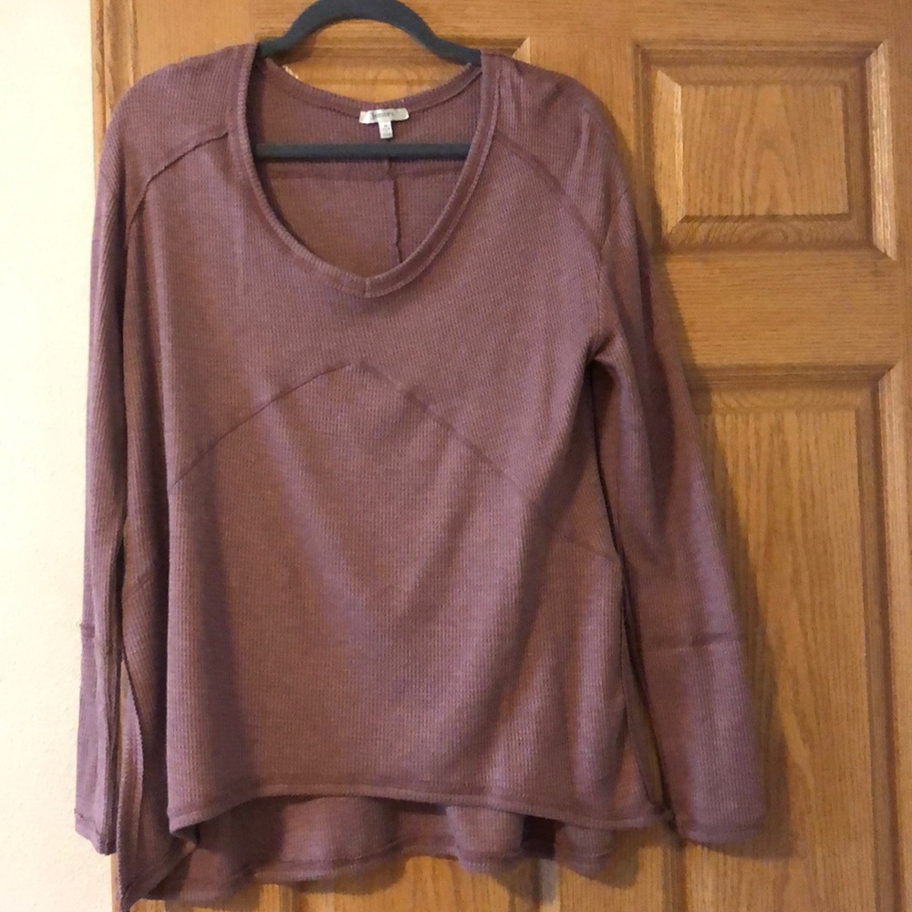 Maroon thermal top